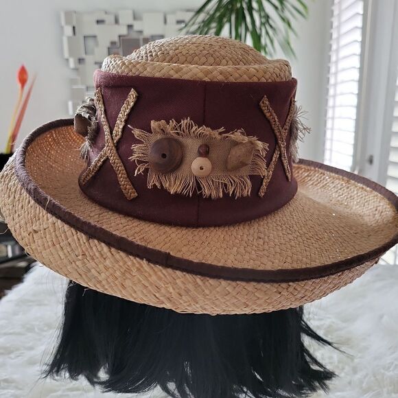 Whittall & Shon Kentucky Derby Hat - Picture 3 of 8